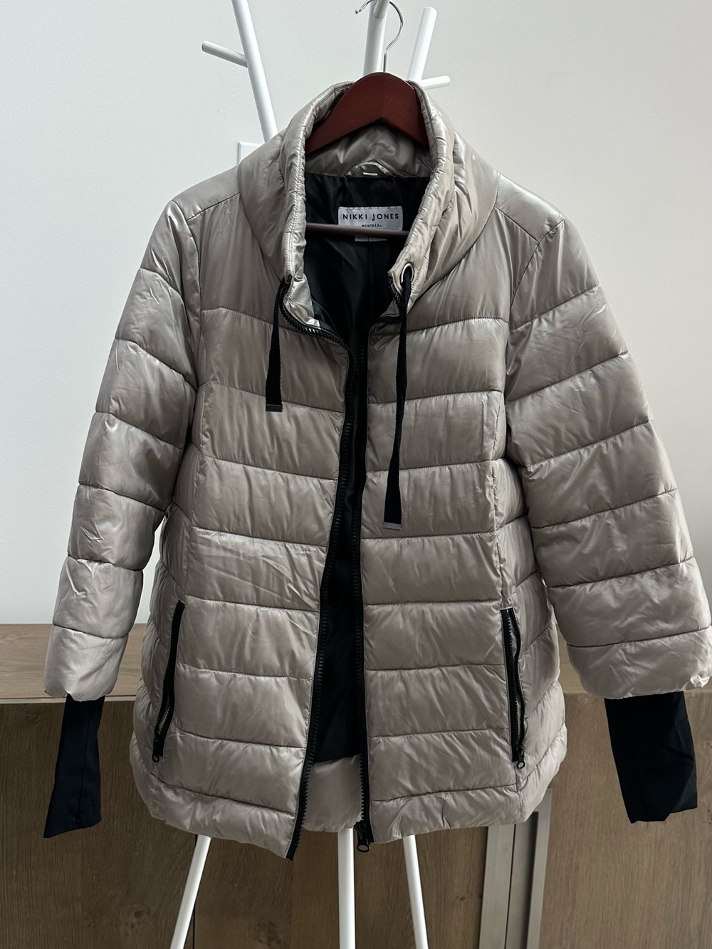 Nikki Jones Herno-like Lightweight Puffer Jacket - Taupe